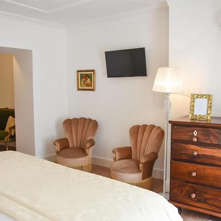 Sra Da Oliveira Solar Heritage * Leiria