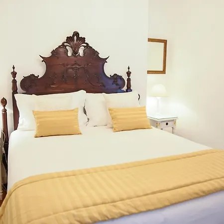 Sra Da Oliveira Solar Heritage Homestay Leiria
