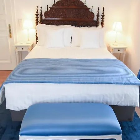 Sra Da Oliveira Solar Heritage Homestay Leiria