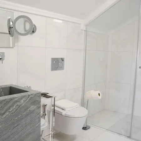 Sra Da Oliveira Solar Heritage Homestay