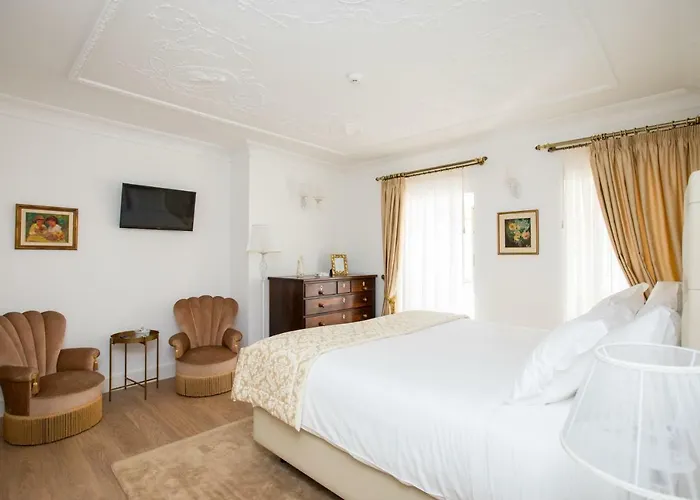 Sra Da Oliveira Solar Heritage Homestay szállás Leiria